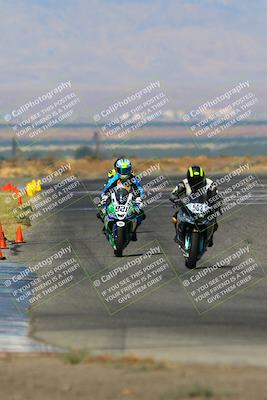 media/Aug-13-2023-CRA (Sun) [[1cfc37a6fb]]/Race 4 400 Superbike/Race/